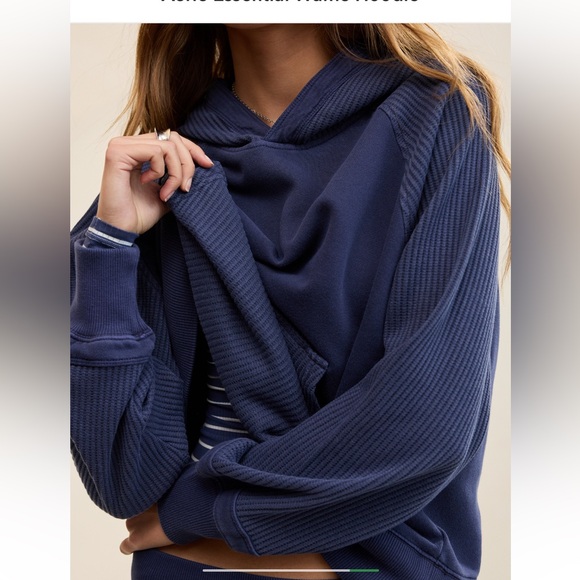 Aerie Na y Blue Essentials Waffle Hoodie Size Large NWT - Picture 2 of 6